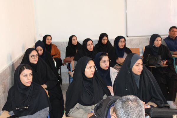 کارگاه توانمندسازی در دبیرستان فاطمه الزهرا(س)