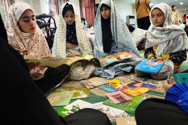 لحظات ناب اعتکاف دانش‌آموزی دختران در جاسک