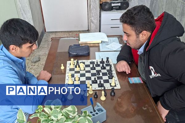 هنرنمایی دانش‌آموزان ناحیه دو شهرری در جشن انقلاب 