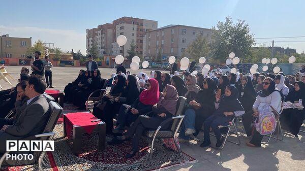 شروع پر شور مسیر علم، لحظات شیرین شکوفایی دانش آموزان ابتدایی ناحیه ۷ مشهد