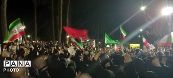 مردم شهرستان خلیل آباد در کف خیابان شعار دادند