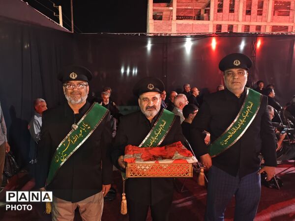 مراسم عزاداری رهبر شهید در شهر هشتگرد 