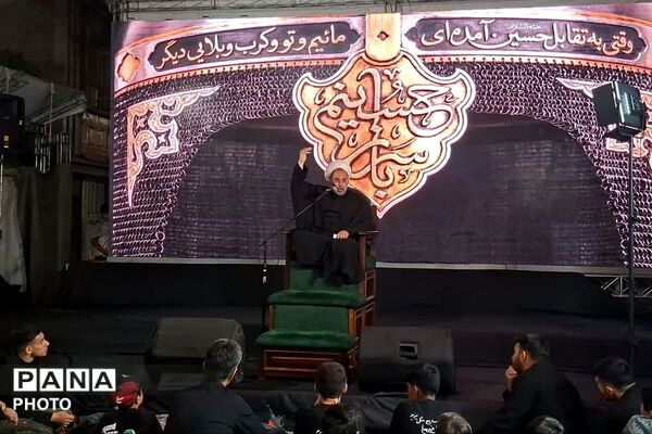 عزاداری شب اول محرم در صفادشت با حضور مردم