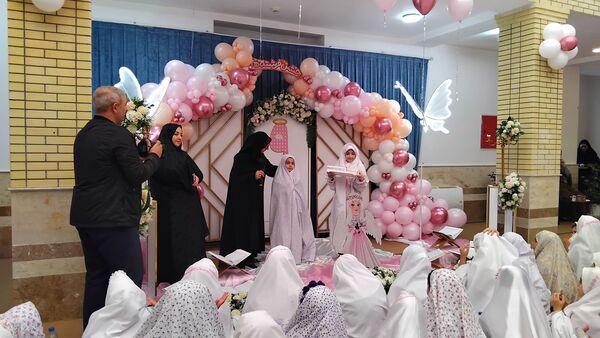 جشن بندگی فرشته‌های ۹ ساله در اهر