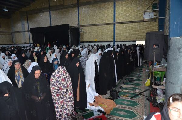 اقامه آخرین نماز جمعه ماه مبارک رمضان با حضور چشمگیر مردم گچساران