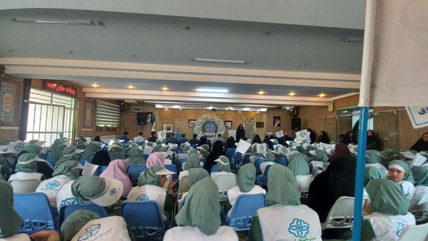 آئین افتتاحیه برنامه سفیران سلامت دانش آموزی استان خراسان رضوی در دبستان شاهد تحقیقی ناحیه ۶