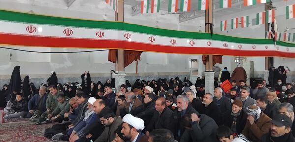 جشن انقلاب ایران در شهرستان زاوه