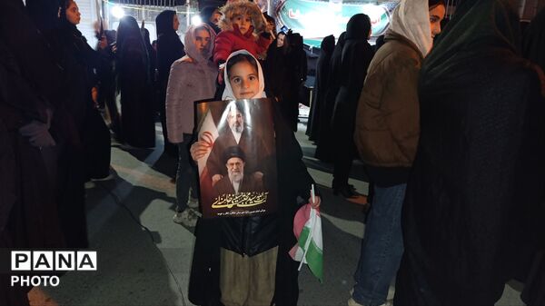 حضور پرشور دهه نودی های ملکانی در تجمعات شبانه