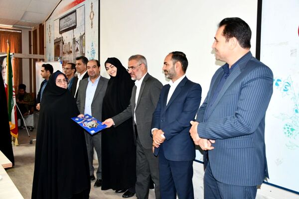 مراسم تجلیل از مدیران و رتبه‌های برتر کنکور ۱۴۰۴ در شهرستان مه‌ولات