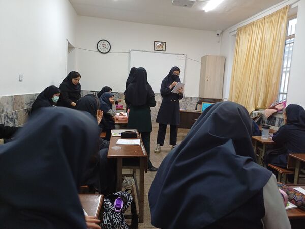 کارگاه آموزشی مشاوره در دبیرستان مطهره ناحیه ۶ مشهد