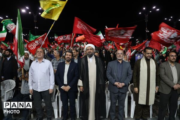 گفت‌وگوی اقشار مختلف مردم همدان با نماینده ولی‌فقیه در استان