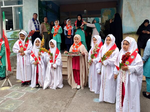 آشنایی با فرهنگ و بازی‌های بومی و محلی در ارزیابی سازمان دانش‌آموزی از مدارس قائمشهر