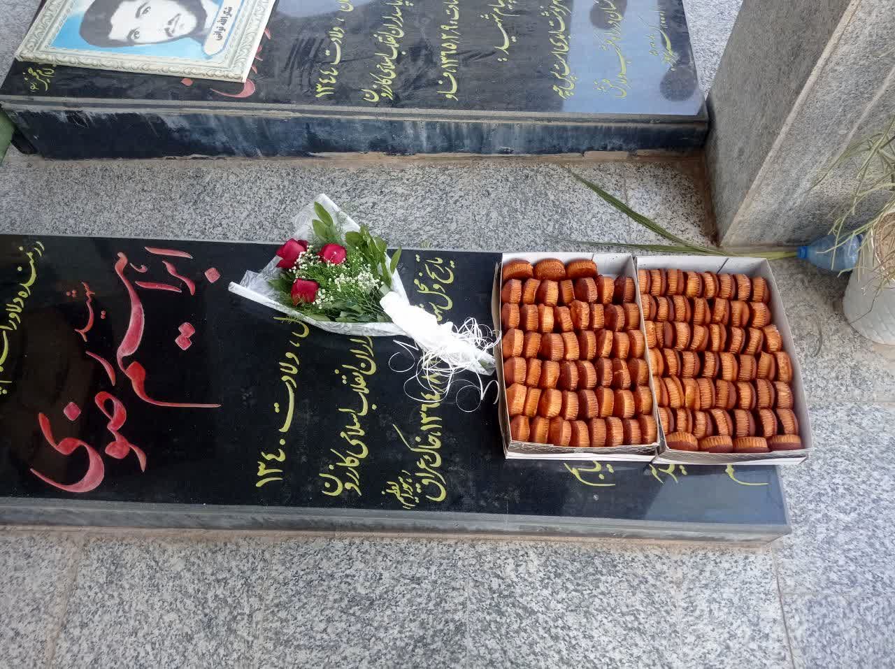 مراسم عطرافشانی و گلباران قبور مطهر شهدا و شهید ابراهیم رضوی به‌‌مناسبت سالروز شهادت این شهید والامقام