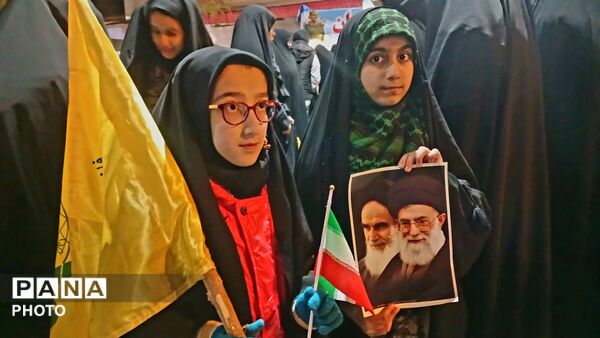 موج پرشور دانش‌آموزان؛ روایتی از اتحاد و پایداری