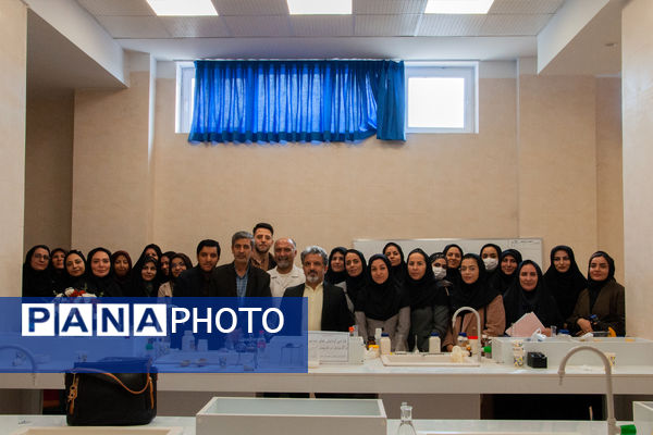 کارگاه استانی"طراحی آزمایش‌های جذاب و کاربردی" ویژه دبیران شیمی 