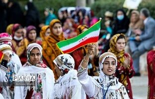 تقویت نقش مدارس روستایی و عشایری در توسعه جوامع محلی/ ارتقای مهارت‌آموزی در مدارس روستایی و عشایری دنبال می‌شود