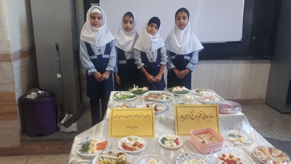 جشنواره تخم مرغ دبستان دخترانه فاطمه بهزادی  چناران