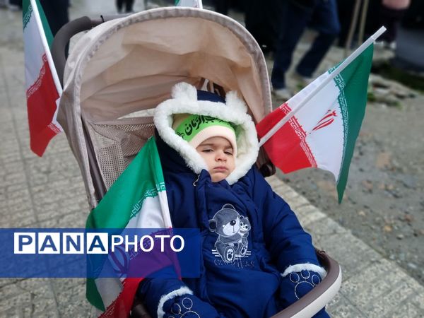 خروش حماسی مردم کردکوی در آیینه‌ شکوه ۲۲ بهمن