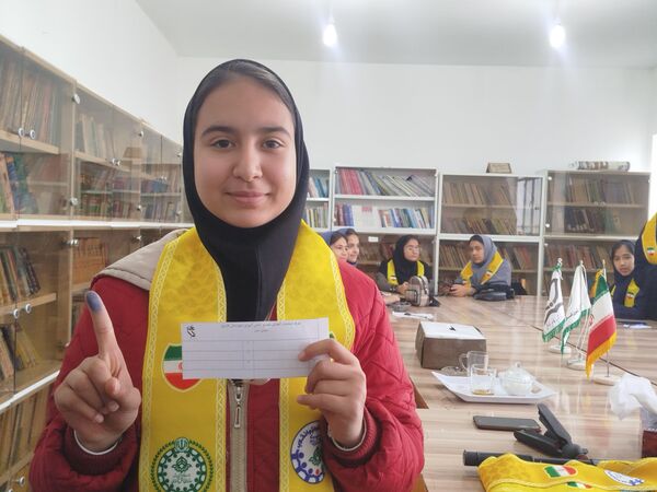 انتخابات شورای دانش‌آموزی در شهرستان فاروج 