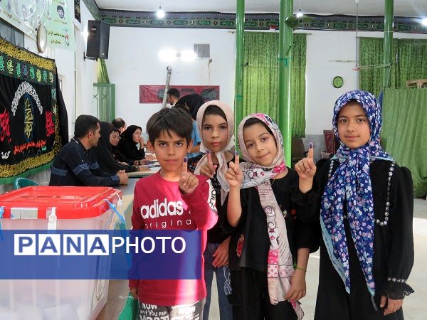 دور دوم انتخابات چهاردهمین دوره ریاست‌جمهوری در شهر درق