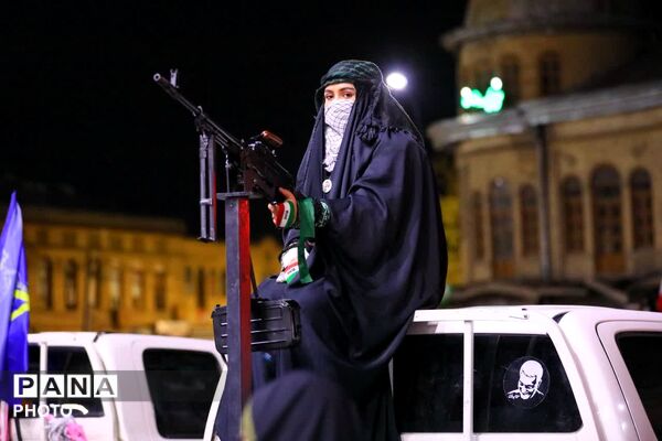 میدان امام خمینی(ره) همدان در تپش غیرت زنان همدانی