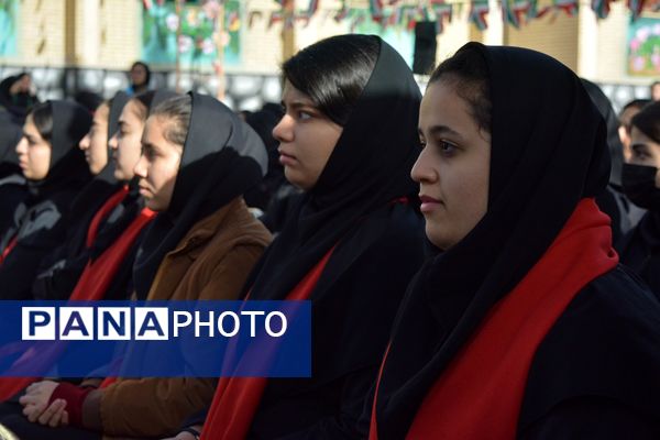 طنین زنگ انقلاب در بهارستان‌دو 