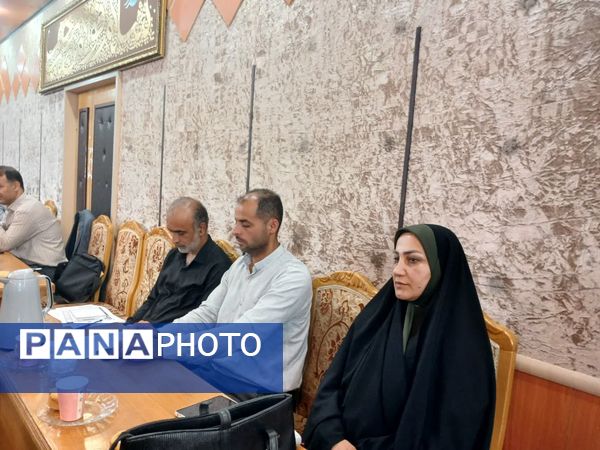 برگزاری جلسه شورای اداری در فریدونکنار