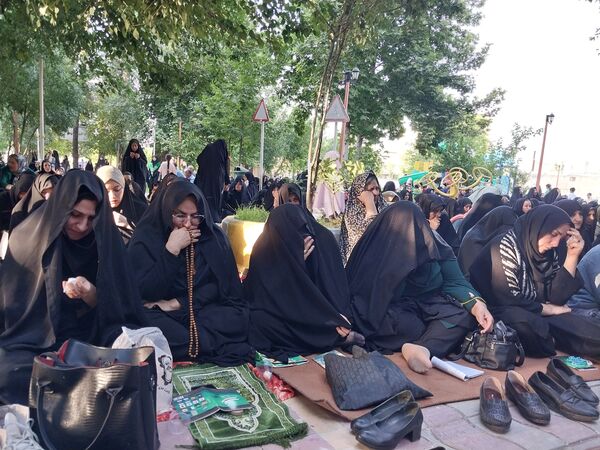 دعای روح بخش عرفه در شهرستان دره شهر 