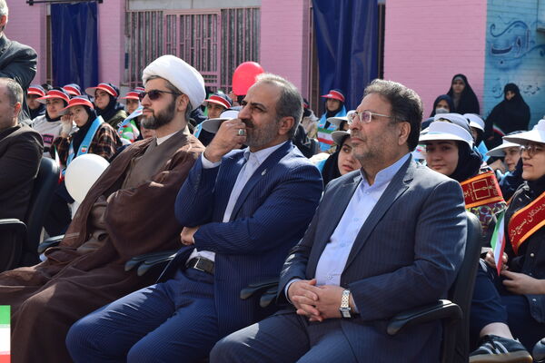 حضور پرشمار مسئولان آموزش و پرورش در جشن دهه فجر