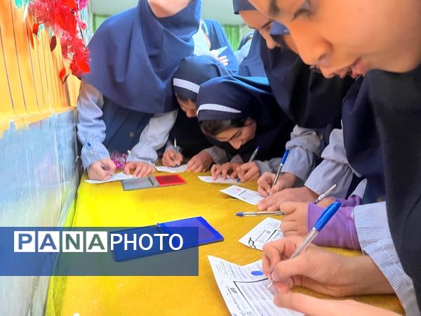 بیست و هفتمین‌ انتخابات شورای دانش‌آموزی دبستان دخترانه المهدی ناحیه 2 کرج