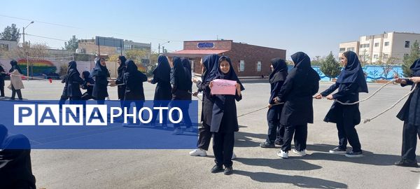 مسابقات درون مدرسه ای در دبیرستان فرهنگ