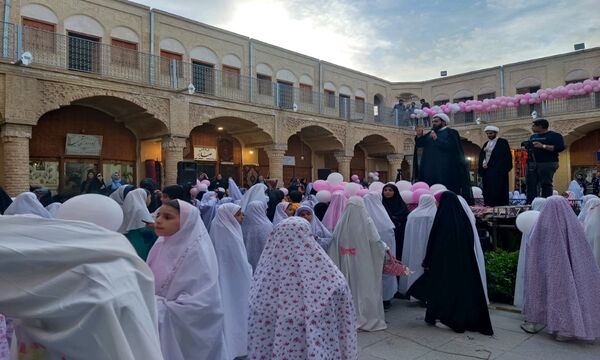 روزه‌اولی‌ها در آباده جشن گرفتند