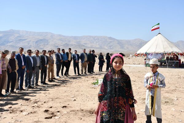 بازدید معاون آموزش‌ابتدایی وزارت آموزش‌وپرورش از مدارس عشایری