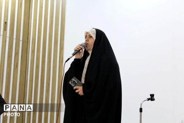 وقتی صدای خبرنگاران پانا به احترام معلمان بلند شد