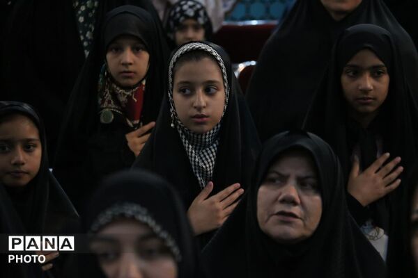 هفتمین اجلاس دانش‌آموزی نماز در یزد