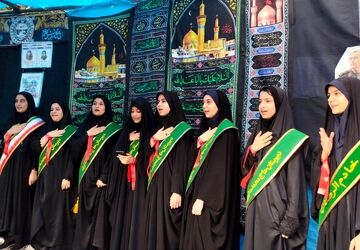 دانش‌آموزان ملایری، پیشگام در امر خدمت‌رسانی به زائران اباعبدالله الحسین (ع)