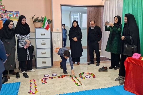 بازدید مسئولان آموزشی مقطع ابتدایی از طرح جابر بن حیان در دبستان ایمان