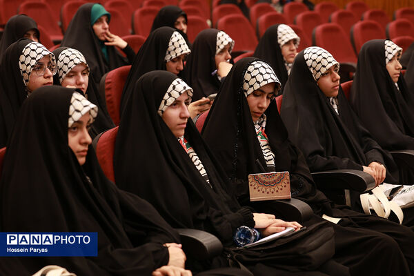 افتتاحیه پانزدهمین کنگره اتحادیه انجمن‌های اسلامی دانش‌آموزان با محوریت «پیوند دین و دانش»