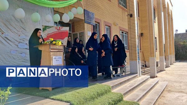 جشن میلاد حضرت زینب در دبیرستان حضرت زینب 