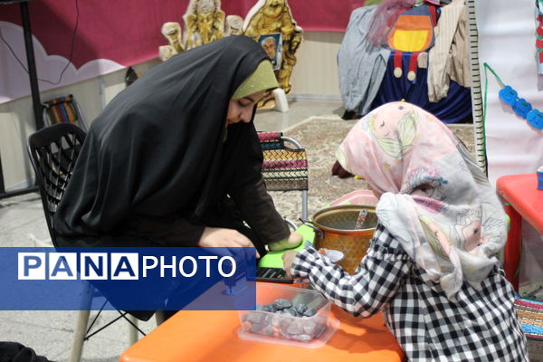  حال هوای غرفه وزارت آموزش و پرورش در سی و دومین نمایشگاه بین‌المللی قرآن کریم 