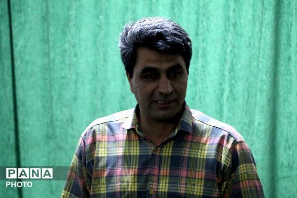 دورهمی شاعران دانش‌آموزی و اساتید شعر در کانون خزعلی