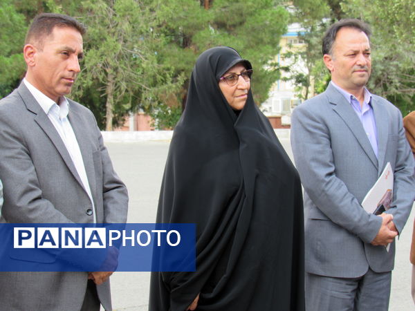 نوسازی و تجهیز ناوگان حمل و نقل اداری آموزش‌ و پرورش کردستان با توزیع ۱۶ دستگاه سمند سورن