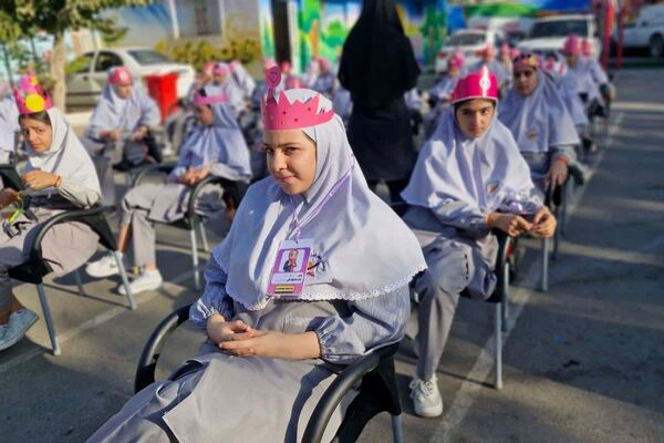 زنگ هفته سلامت روان در مدرسه کودک مسلمان قرچک به صدا در آمد