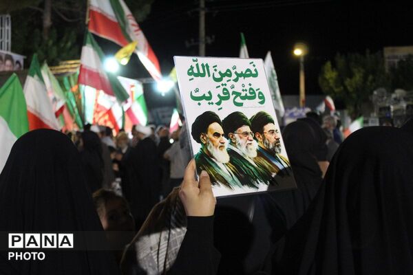 رژه باشکوه  جان‌فدایان امام رضایی در جاجرم هم‌زمان با شب ولادت امام رضا(ع) /2