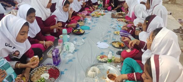 برگزاری صبحانه سلامت در مدارس فین