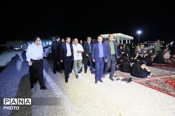 حضور استاندار همدان در کنار خادمان اباعبدالله الحسین (ع)