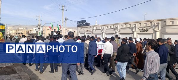 راهپیمایی دشمن‌شکن ۲۲ بهمن در بستک؛ نماد وحدت و همدلی مردم