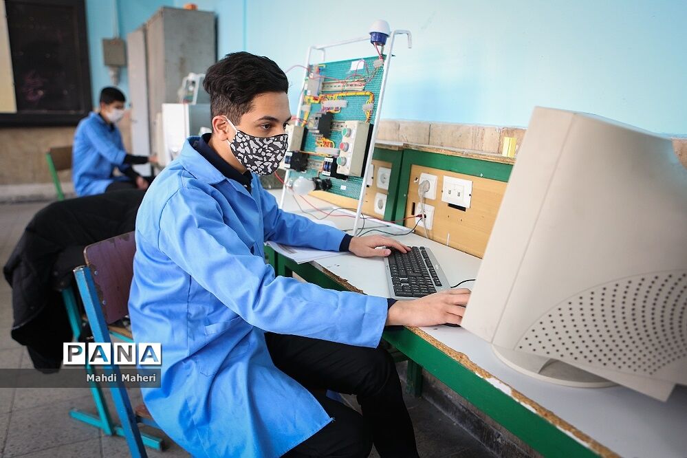 قالب مناسب برای همکاری آموزش‌وپرورش و صنایع با هدف آموزش نیروی انسانی ماهر وجود دارد
