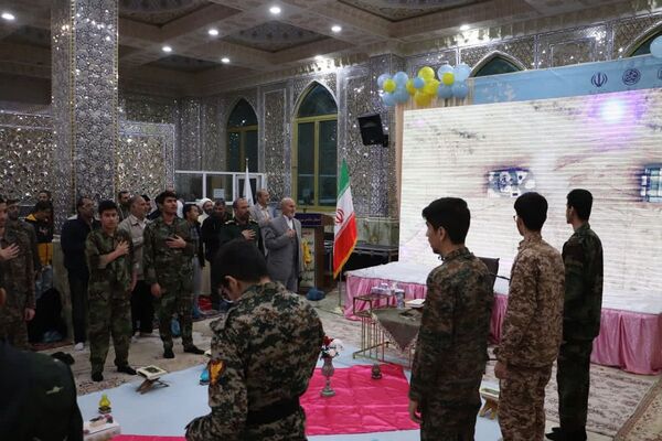 چلچراغ آیه‌ها در آستان بی‌بی سکینه شهرستان ملارد
