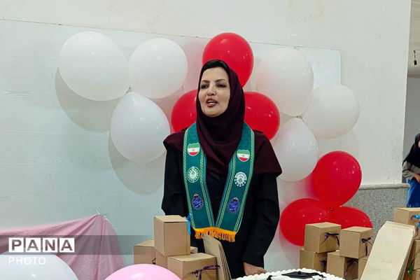 طلوع مهارت‌ها در جشن فارغ‌التحصیلی دانش‌آموزان دبستان دهگاه